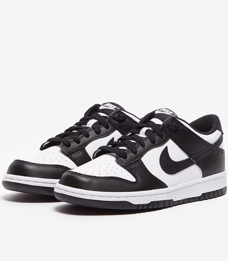 black and white nike low dunk trainers 